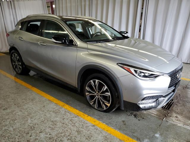 2017 INFINITI QX30 BASE SJKCH5CR9HA025589