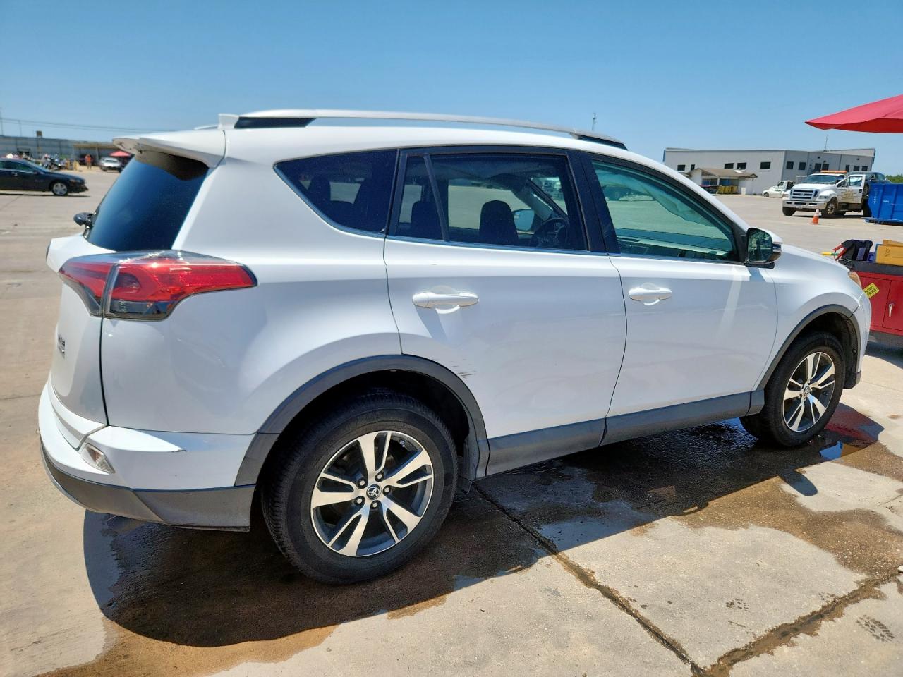 TOYOTA RAV4 XLE