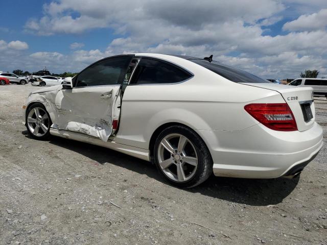 Vin: wddgj4hb8dg031492, lot: 56948645, mercedes-benz c-class 250 20132