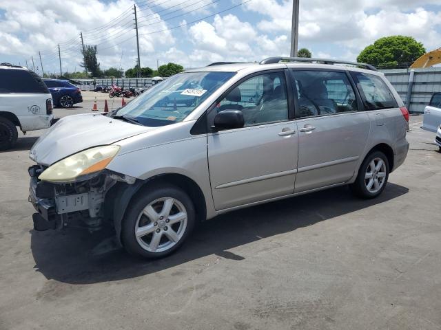 TOYOTA SIENNA CE