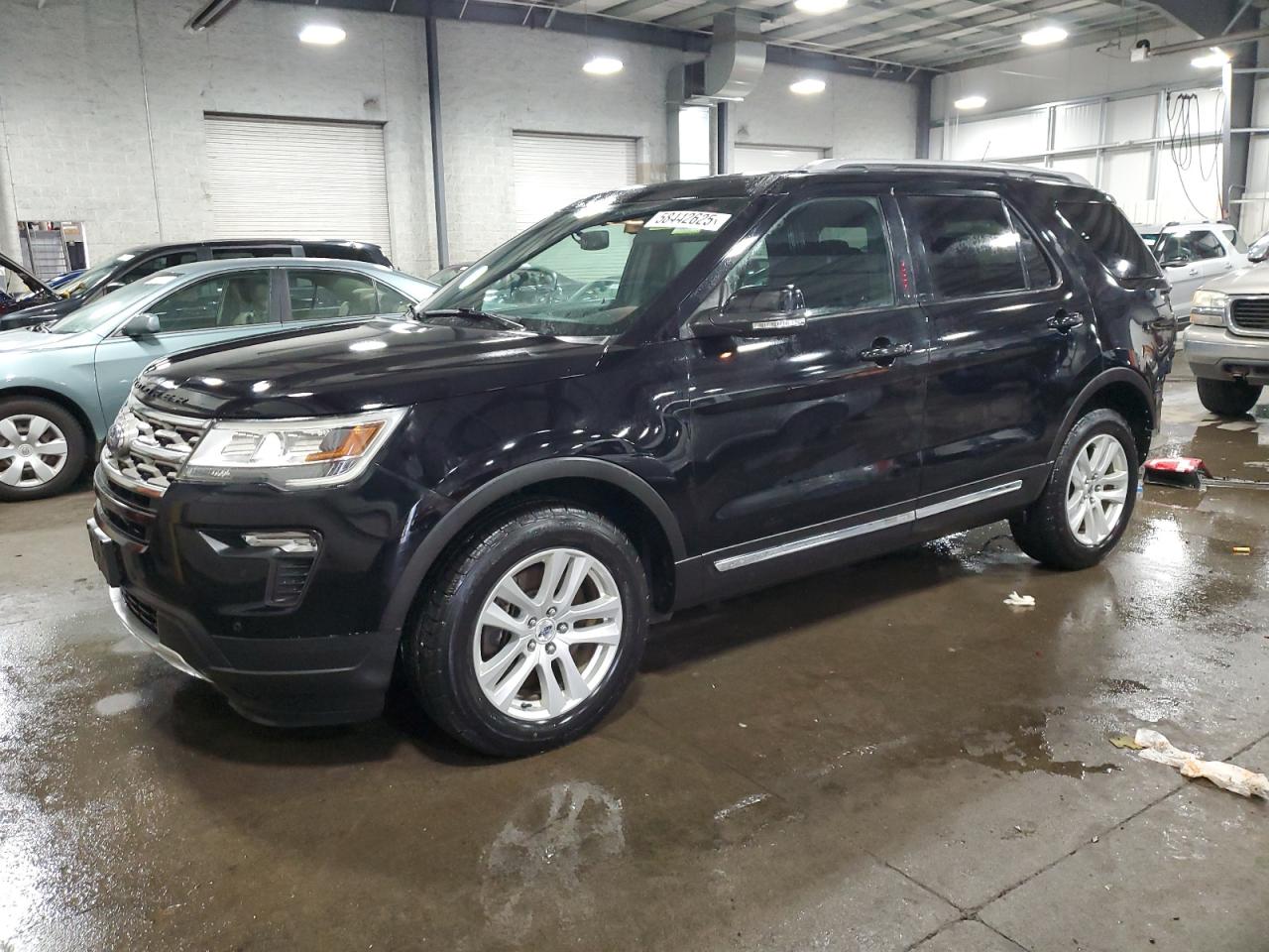 FORD EXPLORER 2018