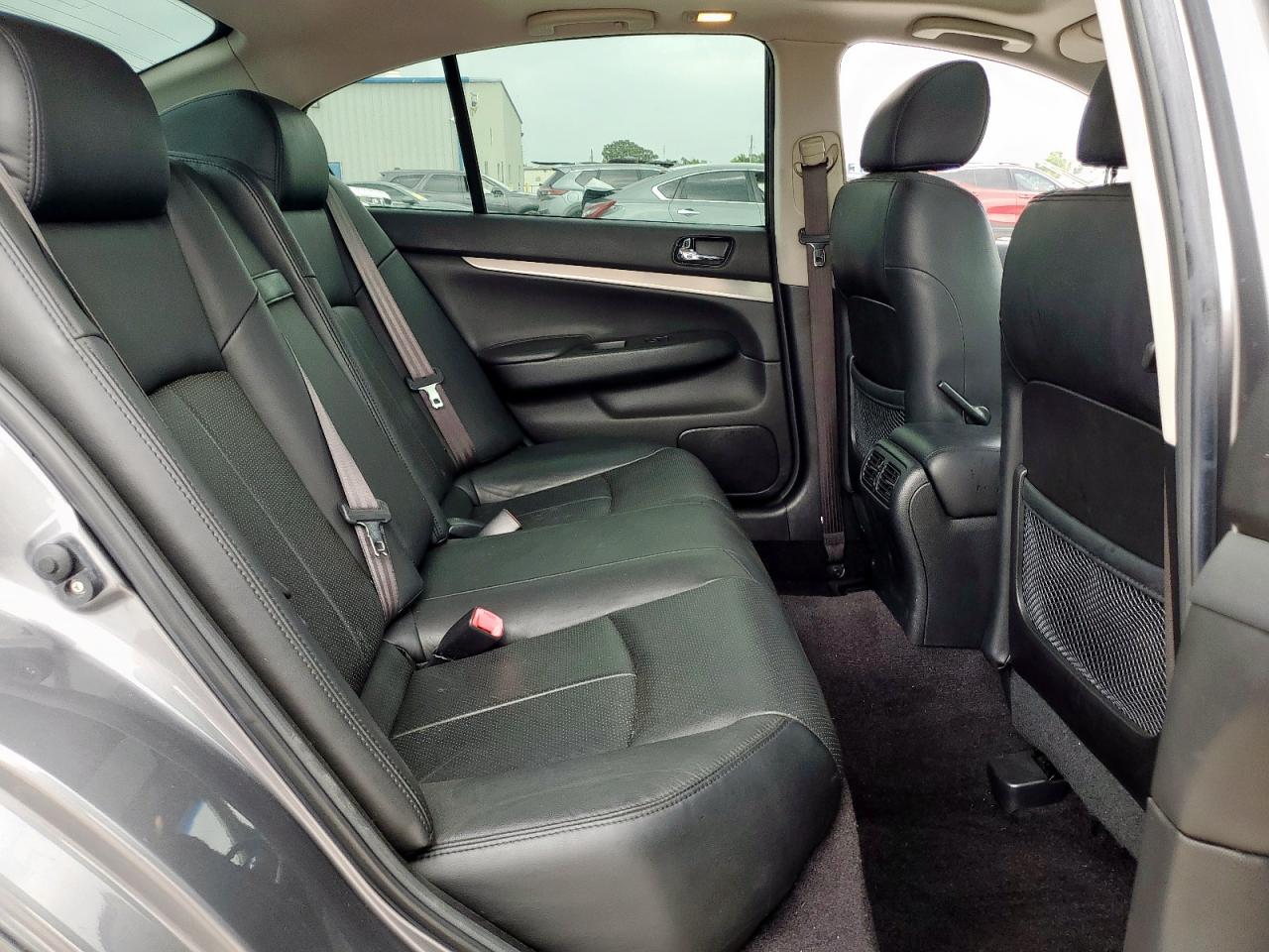 Infiniti Q40 2015