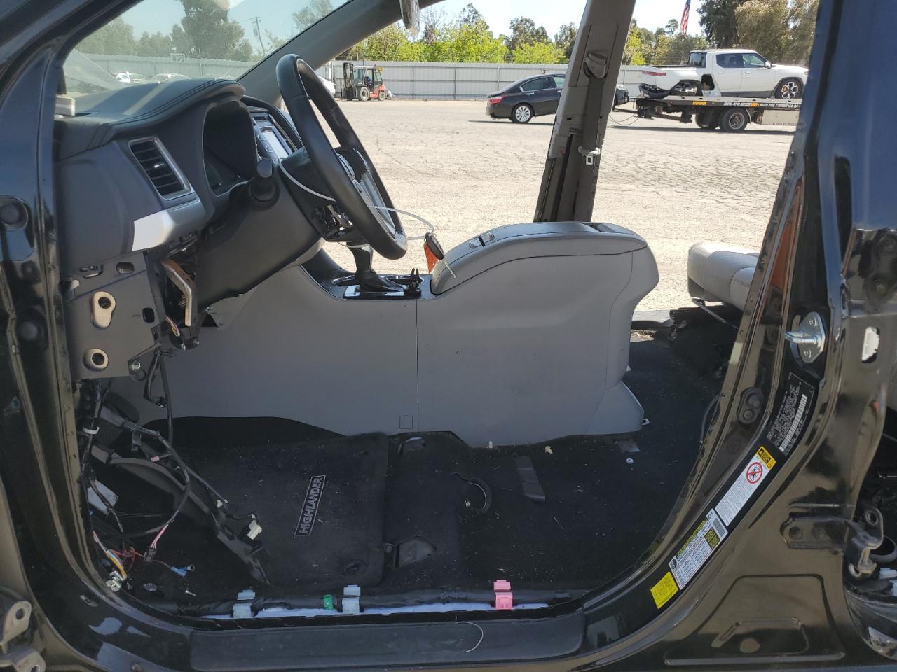 Lot #3220684296 2014 TOYOTA HIGHLANDER