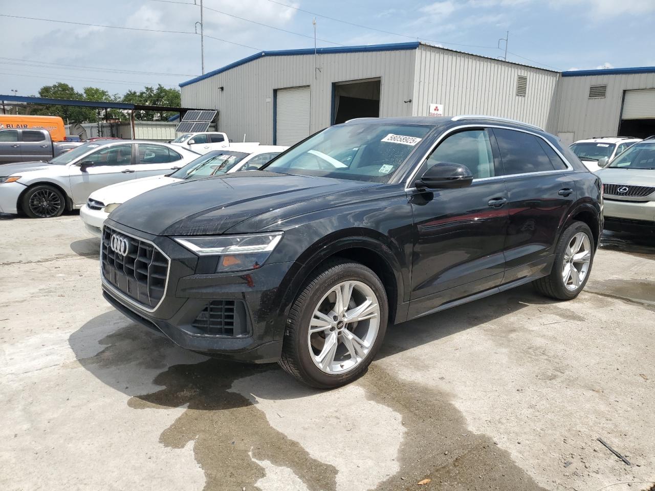 AUDI Q8 PREMIUM