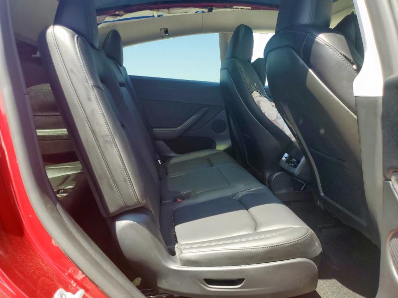 2024 TESLA MODEL Y 7SAYGAEE8RF130120