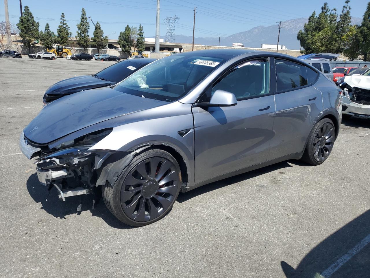 TESLA MODEL Y