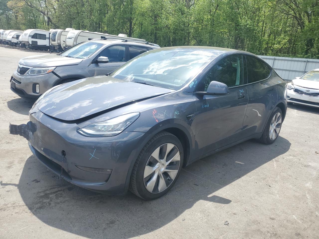 TESLA MODEL Y