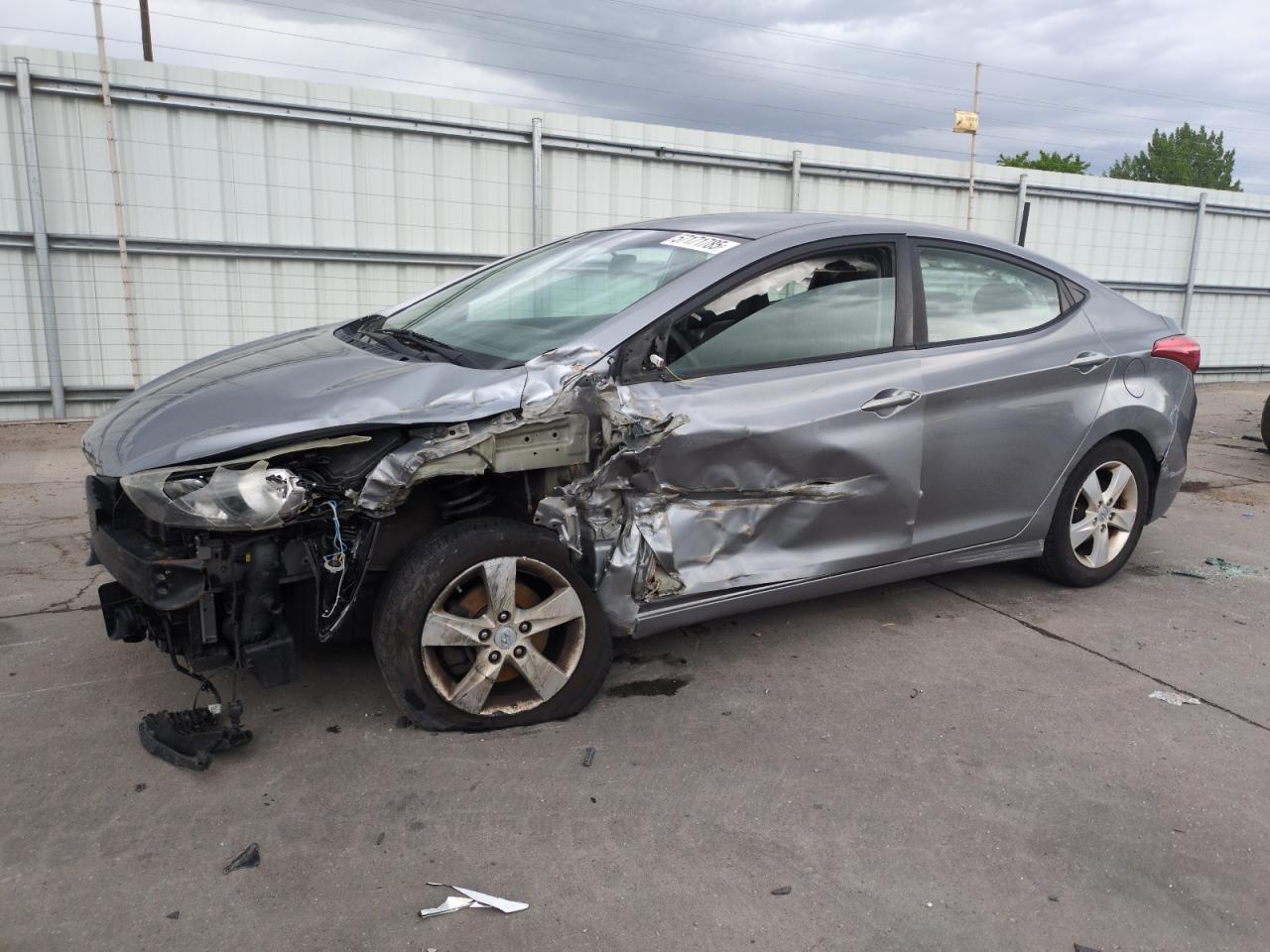 HYUNDAI ELANTRA GLS