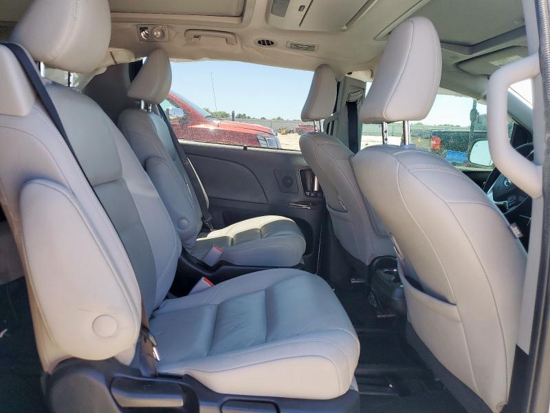 2020 TOYOTA SIENNA XLE 5TDYZ3DC5LS085370