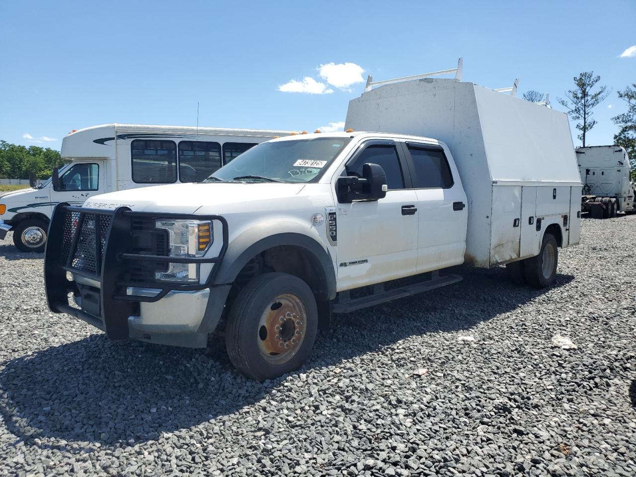 FORD F-550 SUPER DUTY