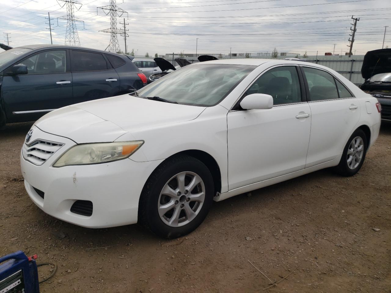 TOYOTA CAMRY BASE
