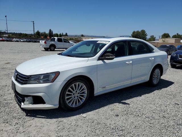 VOLKSWAGEN PASSAT SE