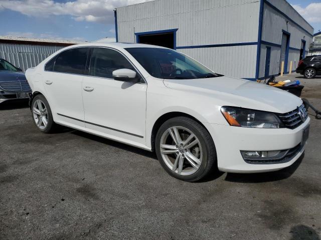 2015 VOLKSWAGEN PASSAT SEL - 1VWCV7A38FC089319