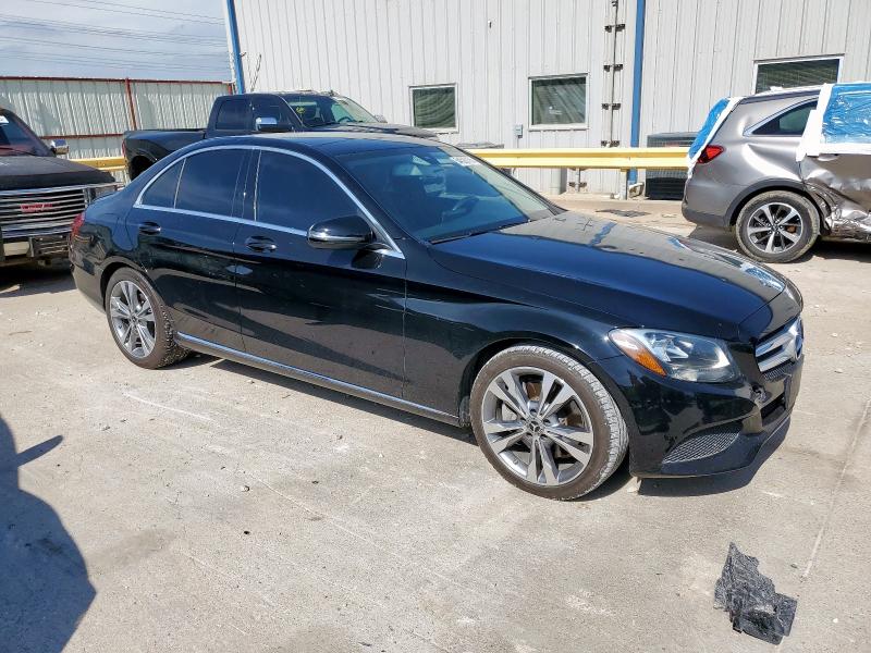 Vin: 55swf4jb8hu233765, lot: 54528105, mercedes-benz c-class 300 20174