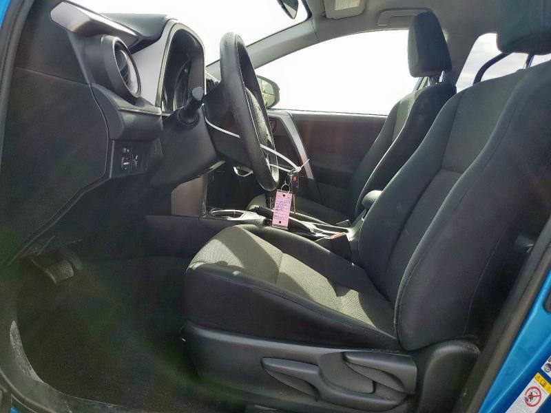 2016 TOYOTA RAV4 LE - JTMZFREV0GD085309