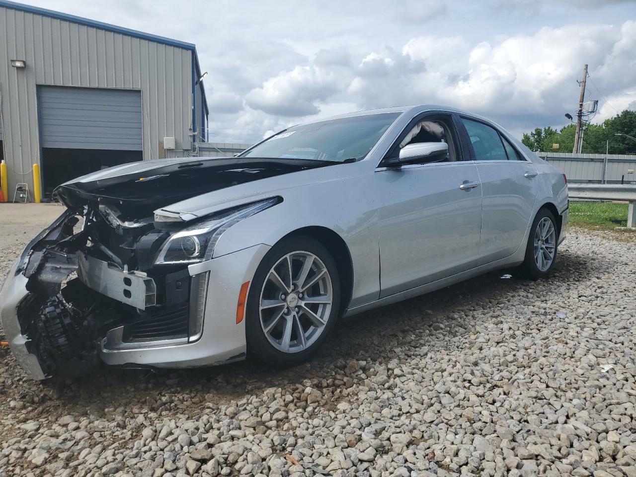 CADILLAC CTS LUXURY