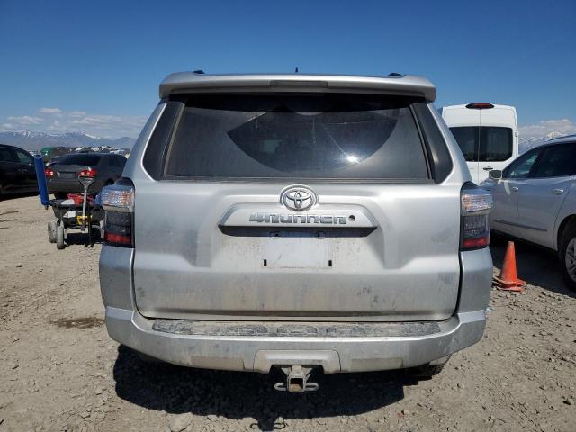 2019 TOYOTA 4RUNNER SR - JTEBU5JR0K5695394