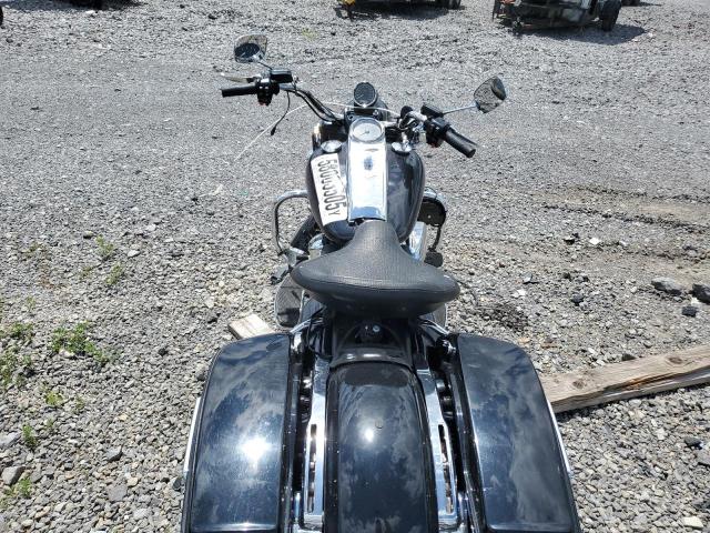 2019 HARLEY-DAVIDSON FLHP 1HD1FHP14KB625877