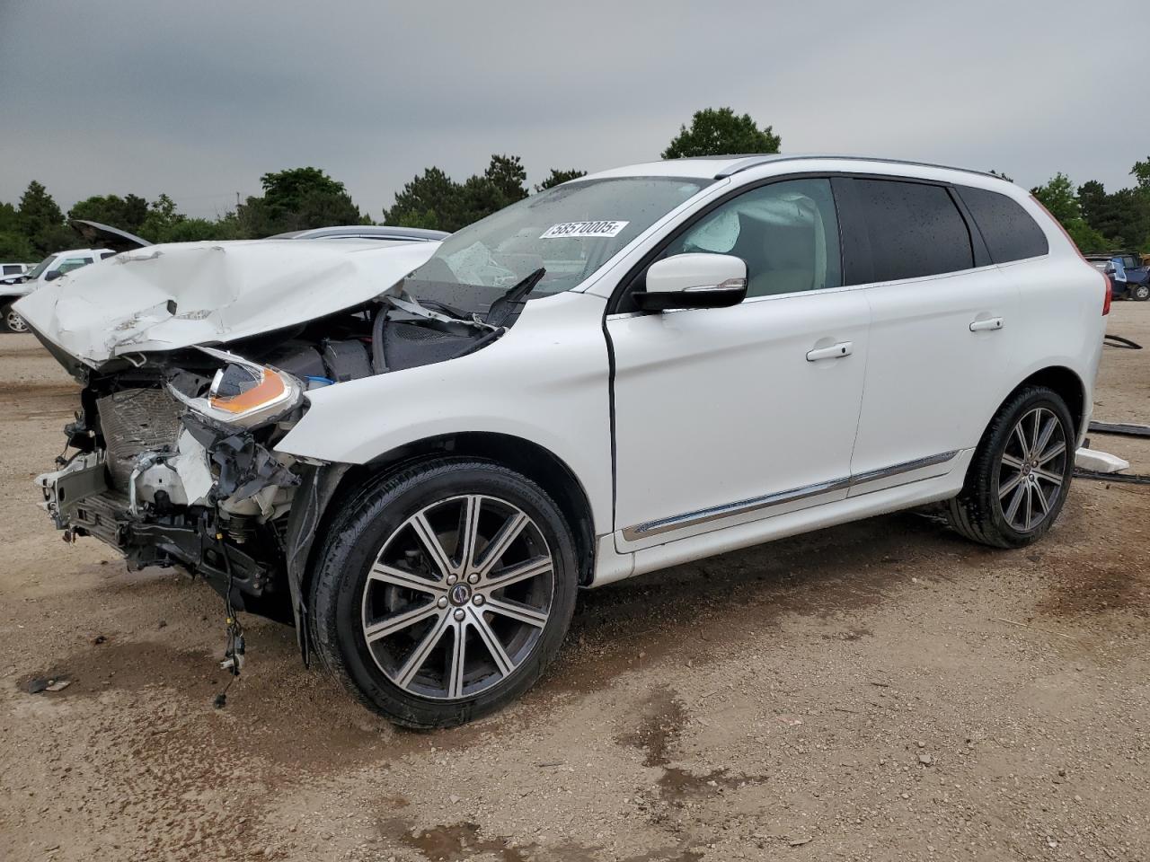 VOLVO XC60 T5 PREMIER