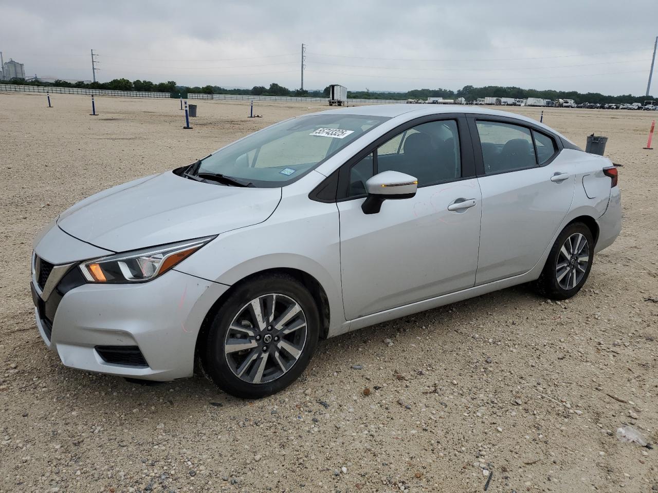 NISSAN VERSA SV