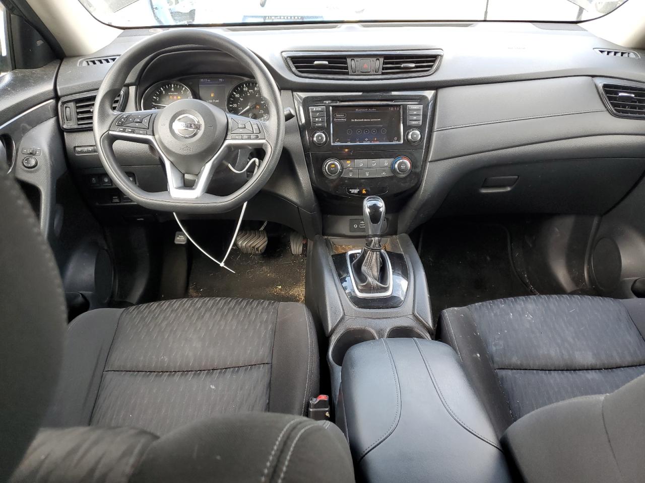 Nissan Rogue s 2020