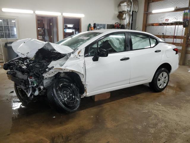 NISSAN VERSA S