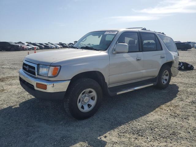 TOYOTA 4RUNNER