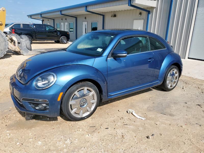 VOLKSWAGEN BEETLE SE
