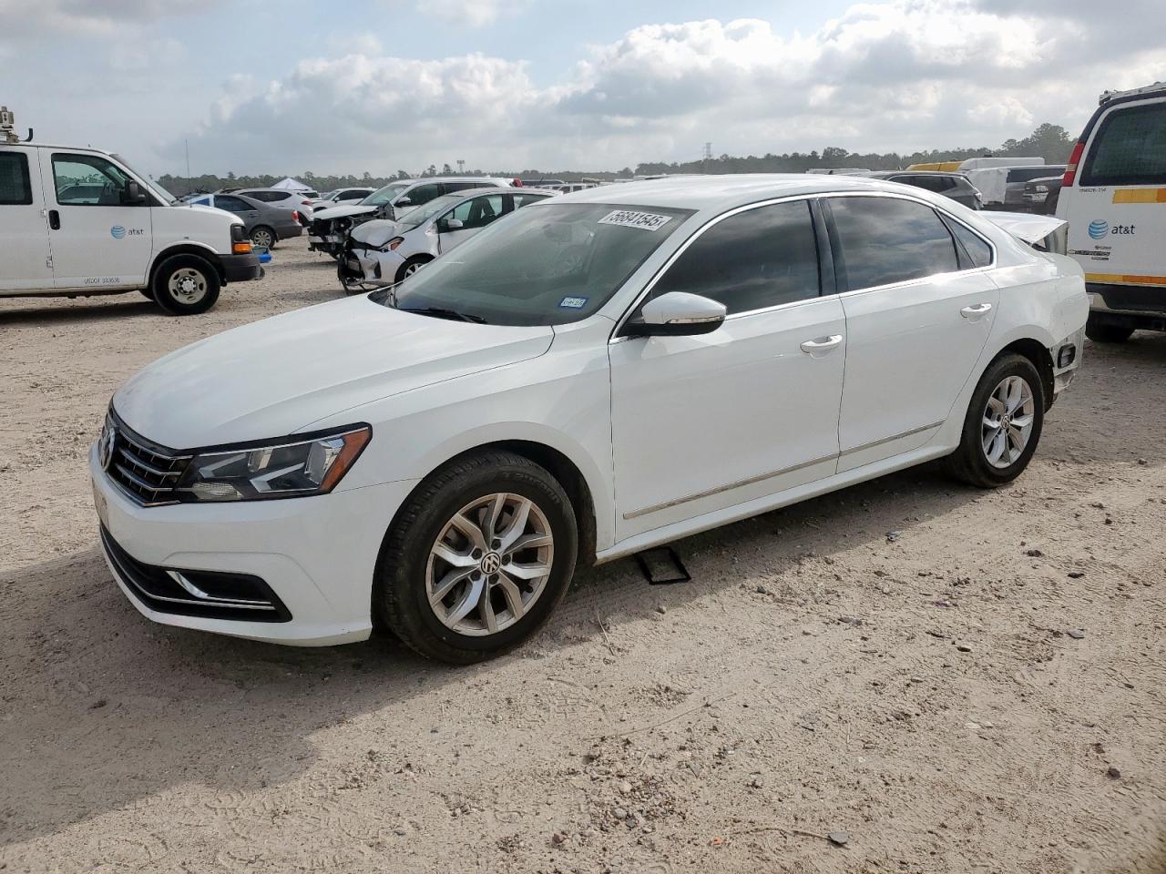 VOLKSWAGEN PASSAT S