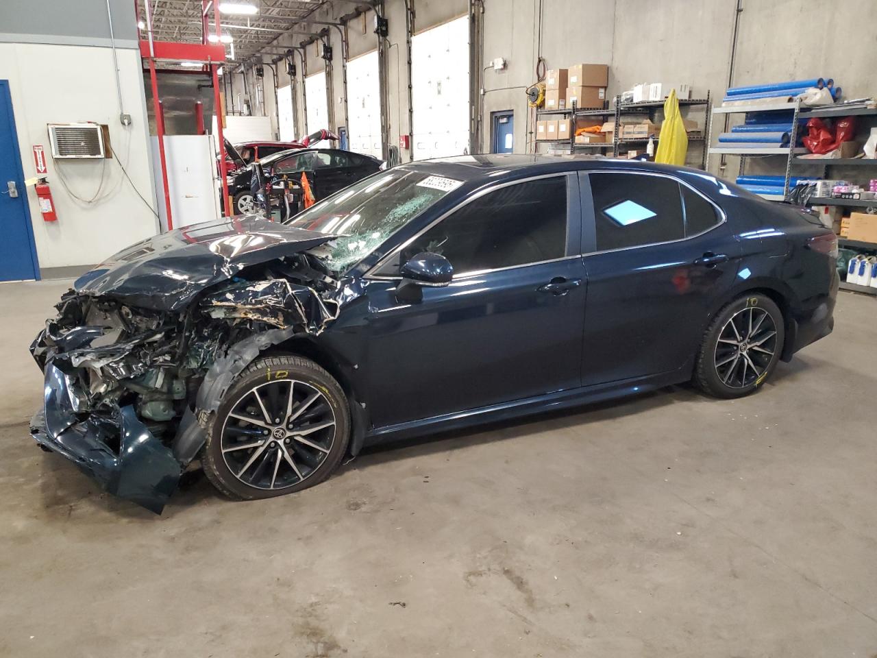 TOYOTA CAMRY SE