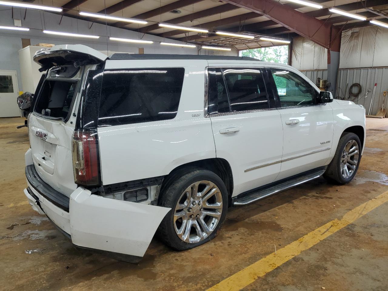 GMC YUKON SLT