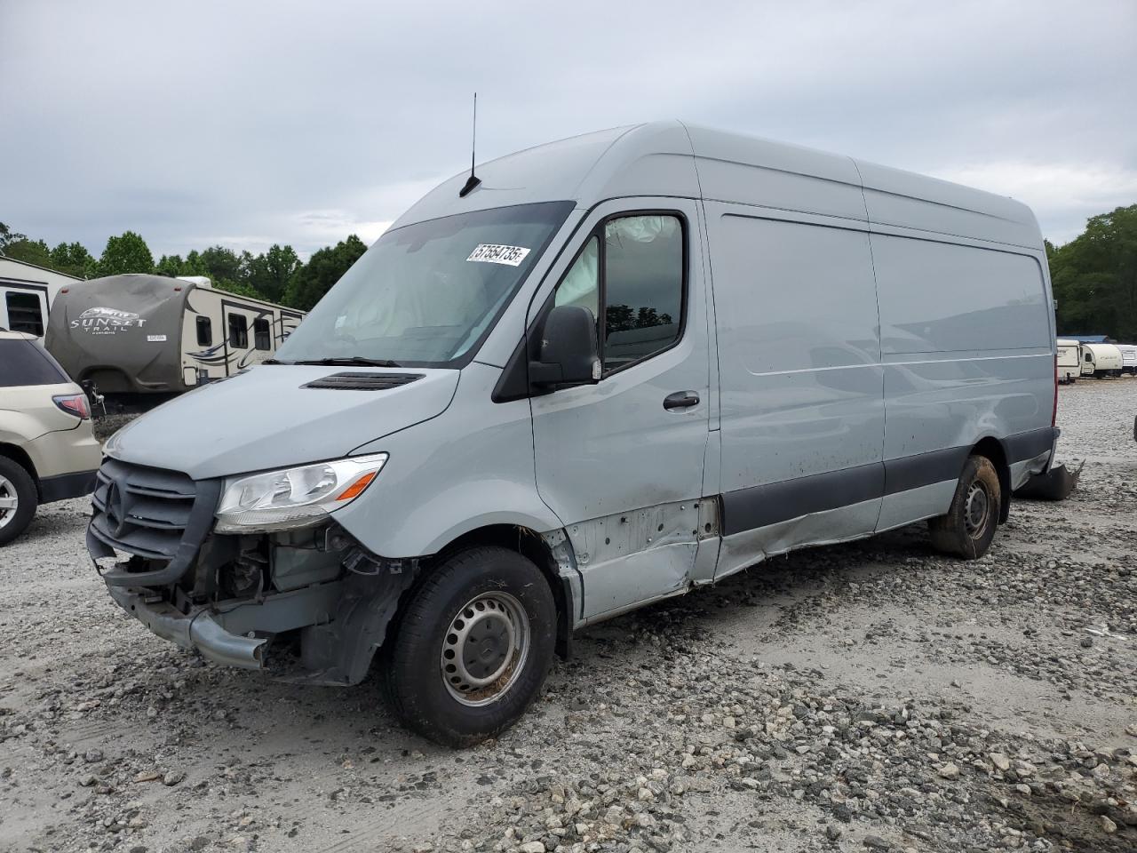 MERCEDES-BENZ SPRINTER 2500