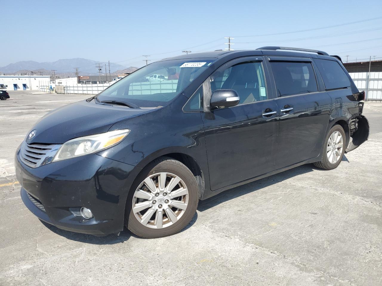 TOYOTA SIENNA XLE