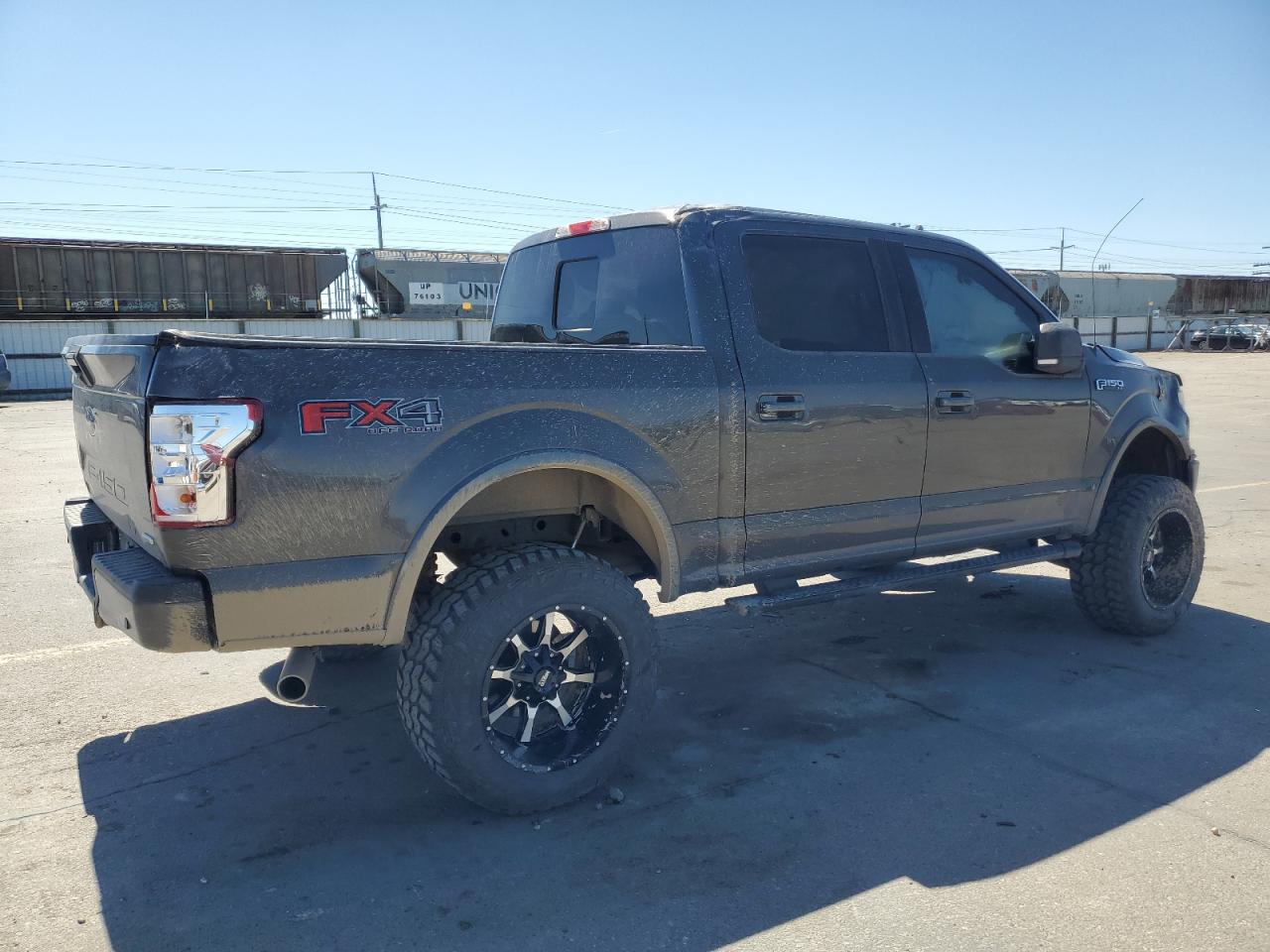 FORD F-150 SUPERCREW