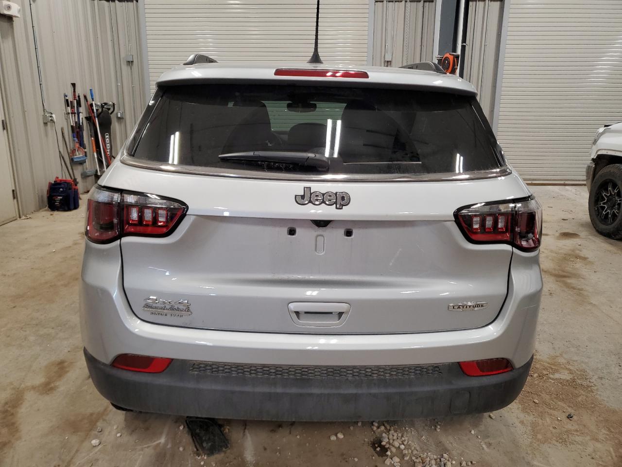 JEEP COMPASS LATITUDE