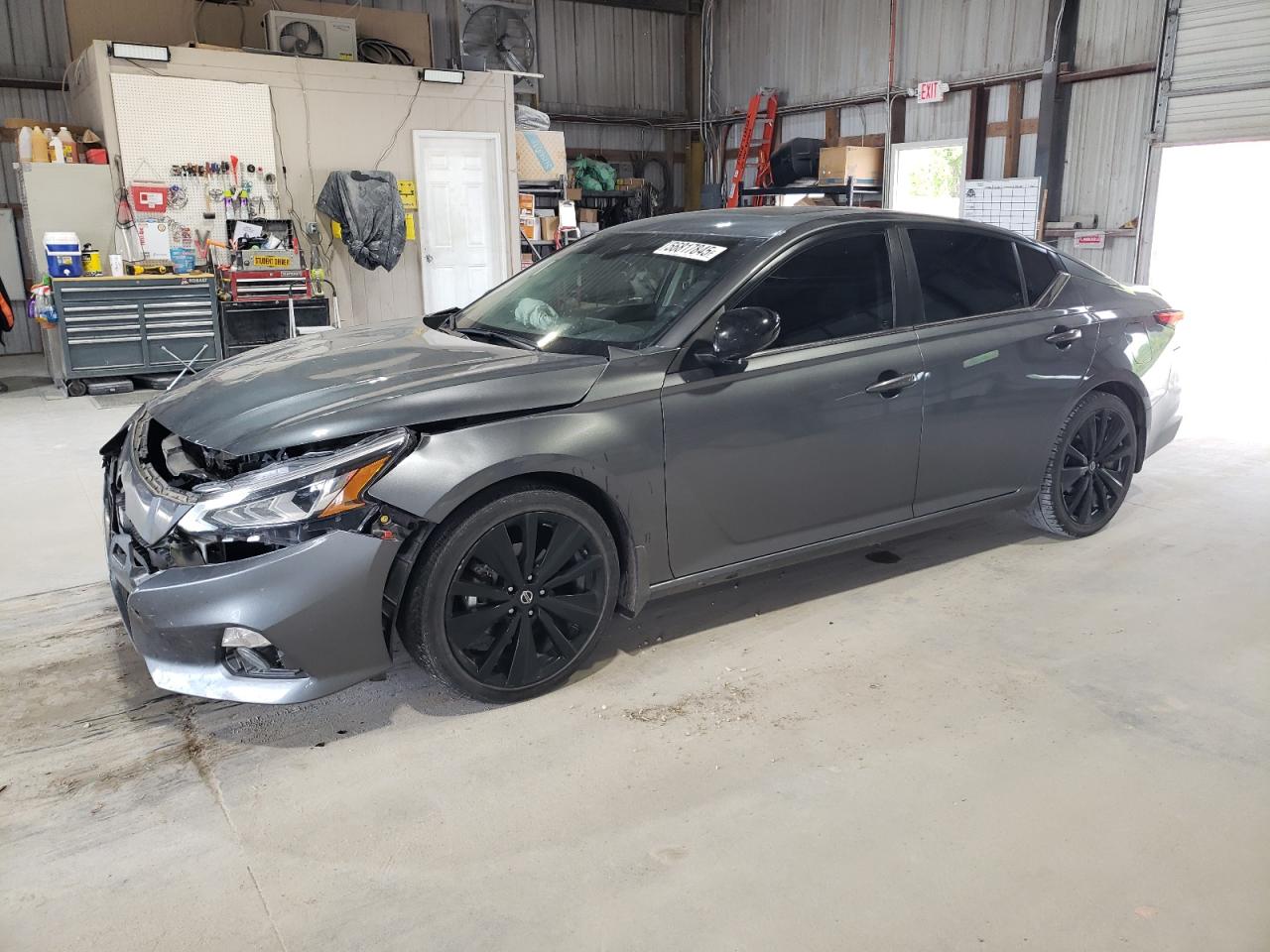 NISSAN ALTIMA SR
