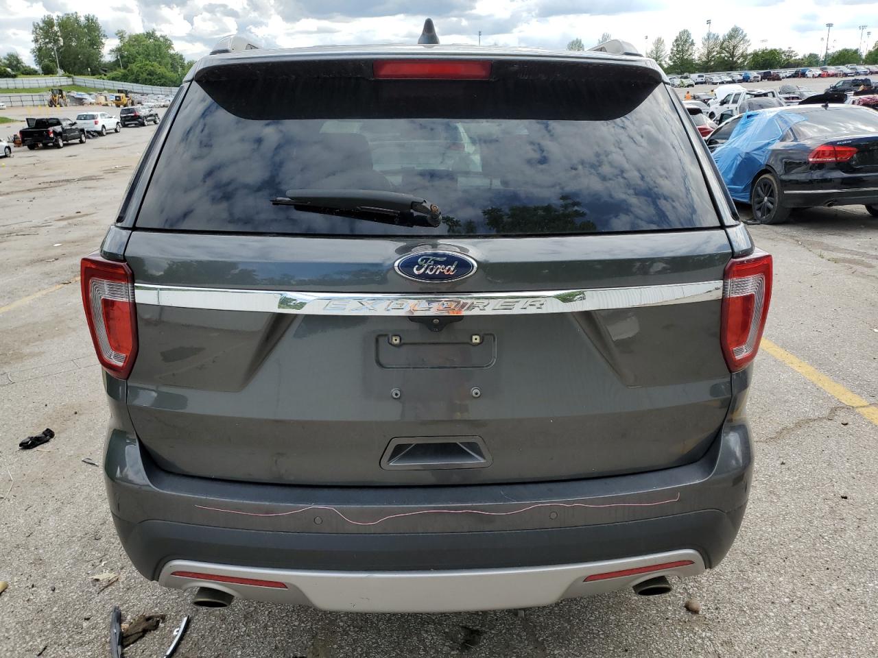 FORD EXPLORER XLT