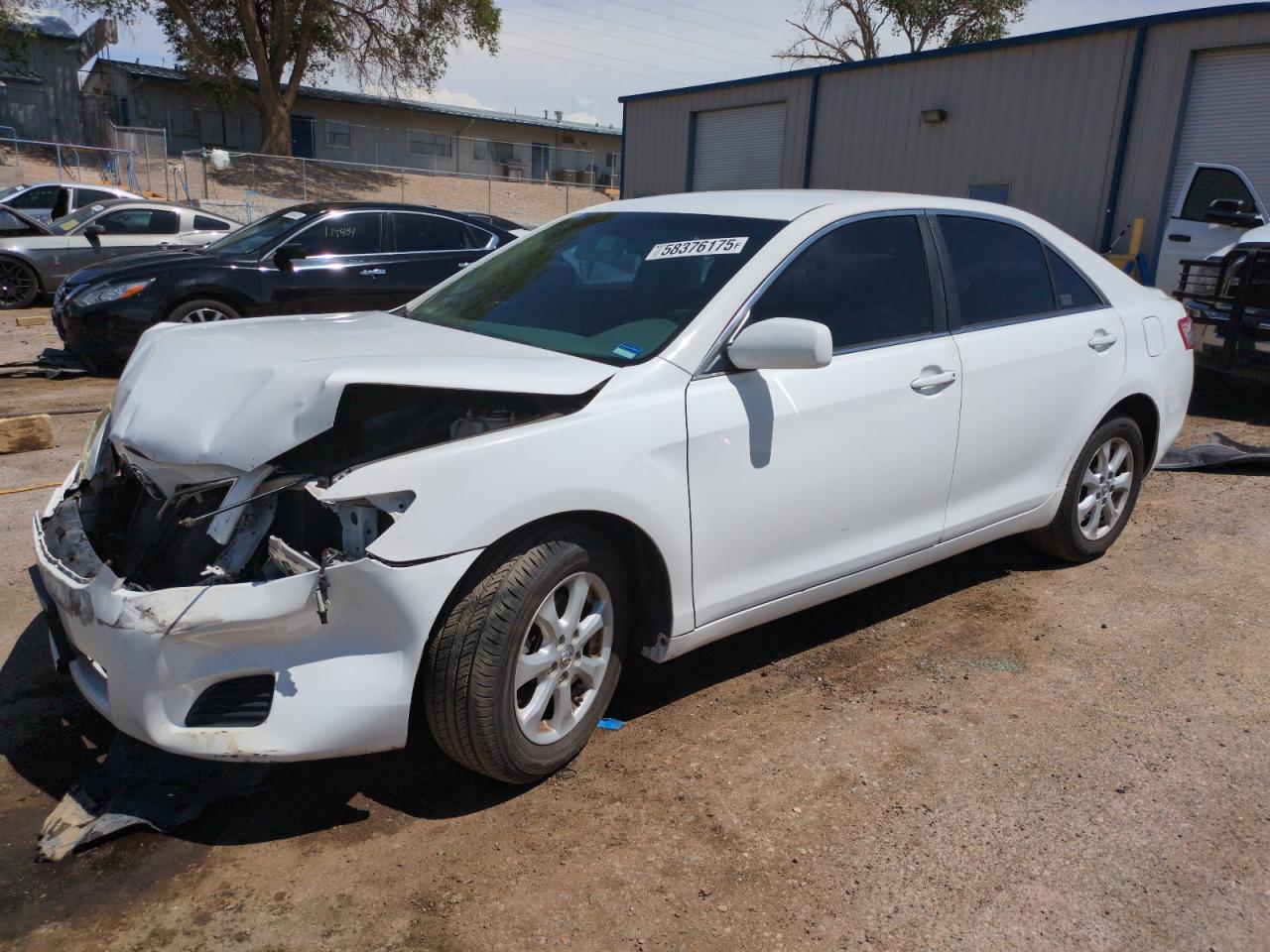 TOYOTA CAMRY BASE