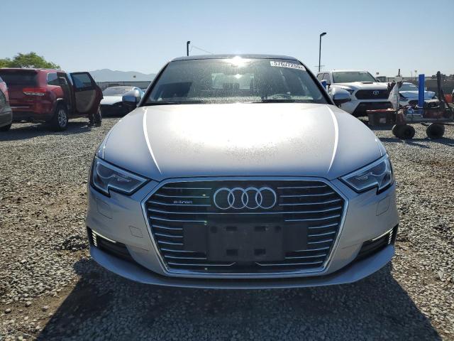 2018 AUDI A3 E-TRON WAUUPBFF4JA063082