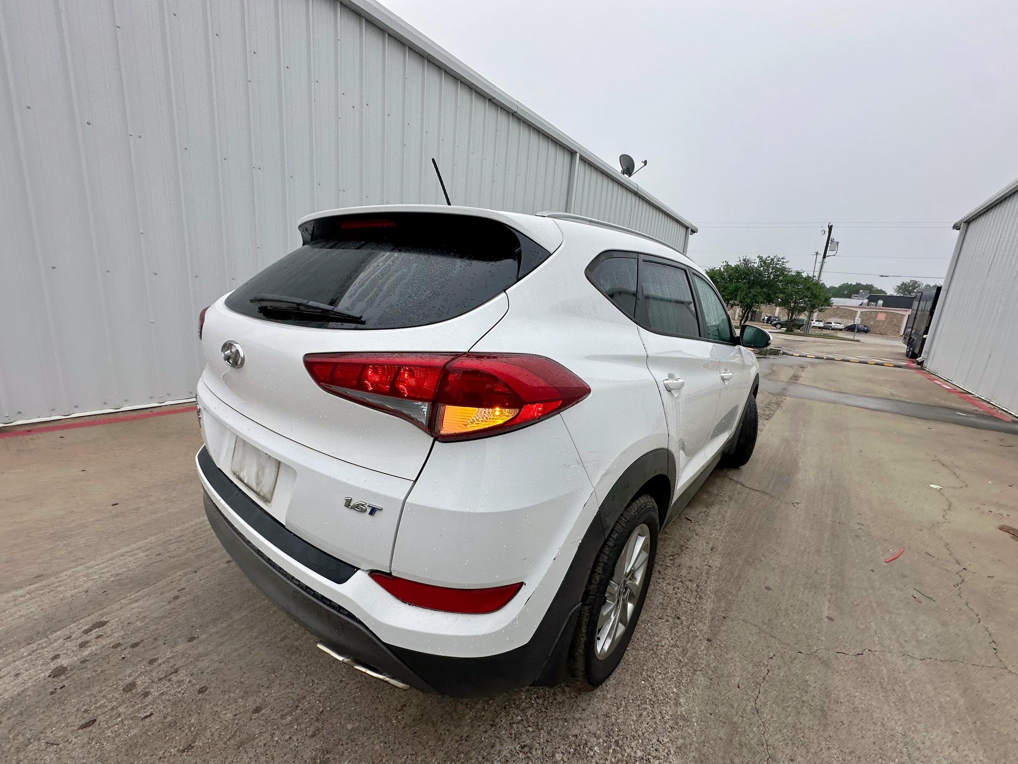 Vin: km8j33a21gu108106, lot: 55706025, hyundai tucson limited 20164
