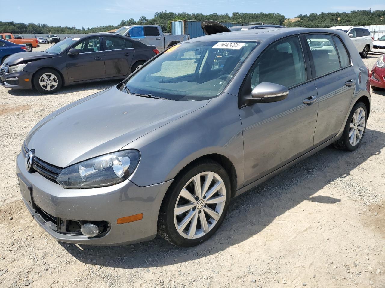 VOLKSWAGEN GOLF