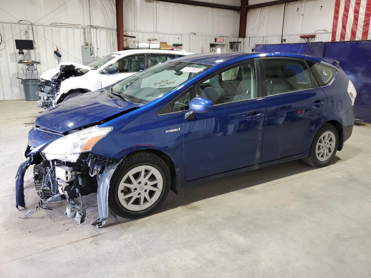 TOYOTA PRIUS V