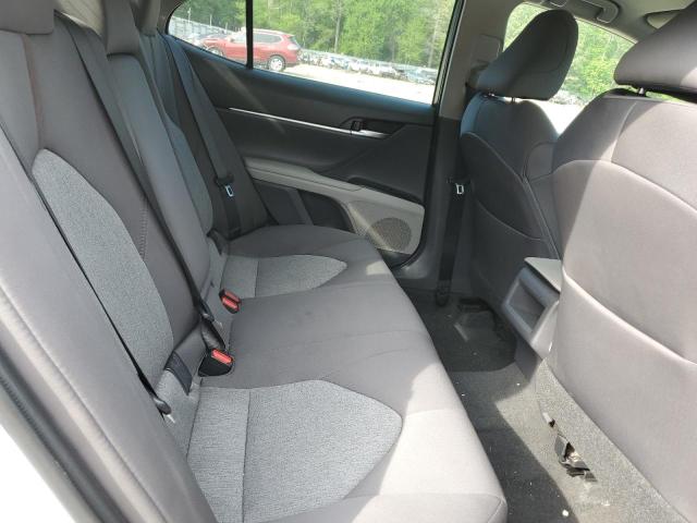 2018 TOYOTA CAMRY L - 4T1B11HK1JU671667