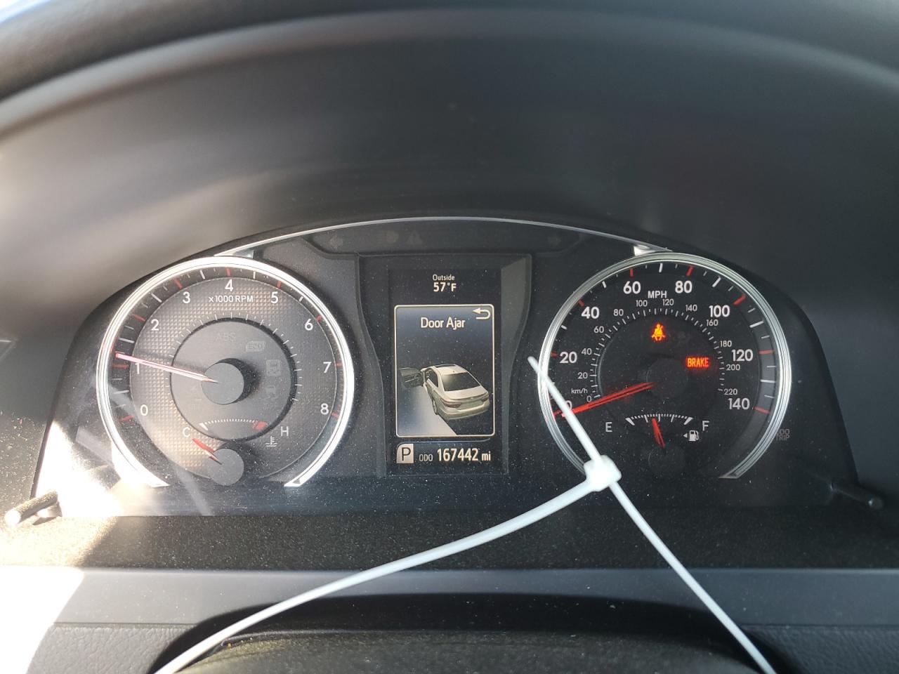 Toyota Camry le 2016