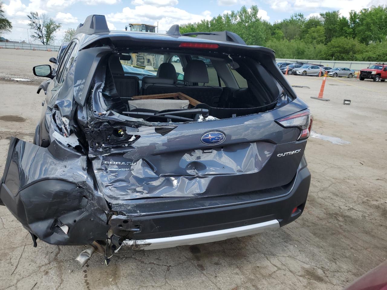 SUBARU OUTBACK LIMITED