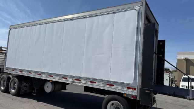 UTILITY 26 FT 2009 white   1UYVS128X9U802703 photo #3