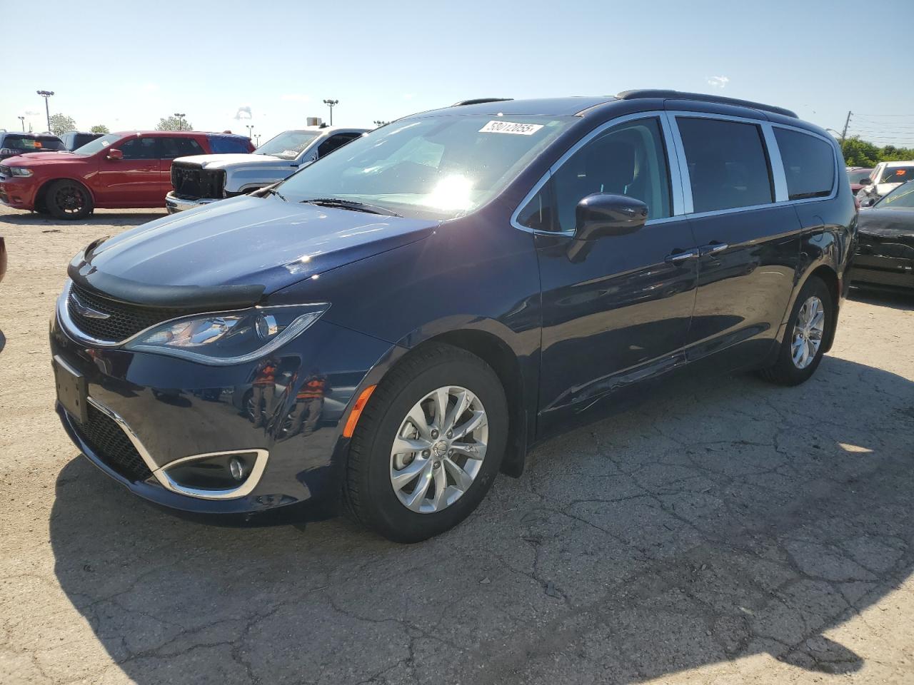 CHRYSLER PACIFICA TOURING PLUS