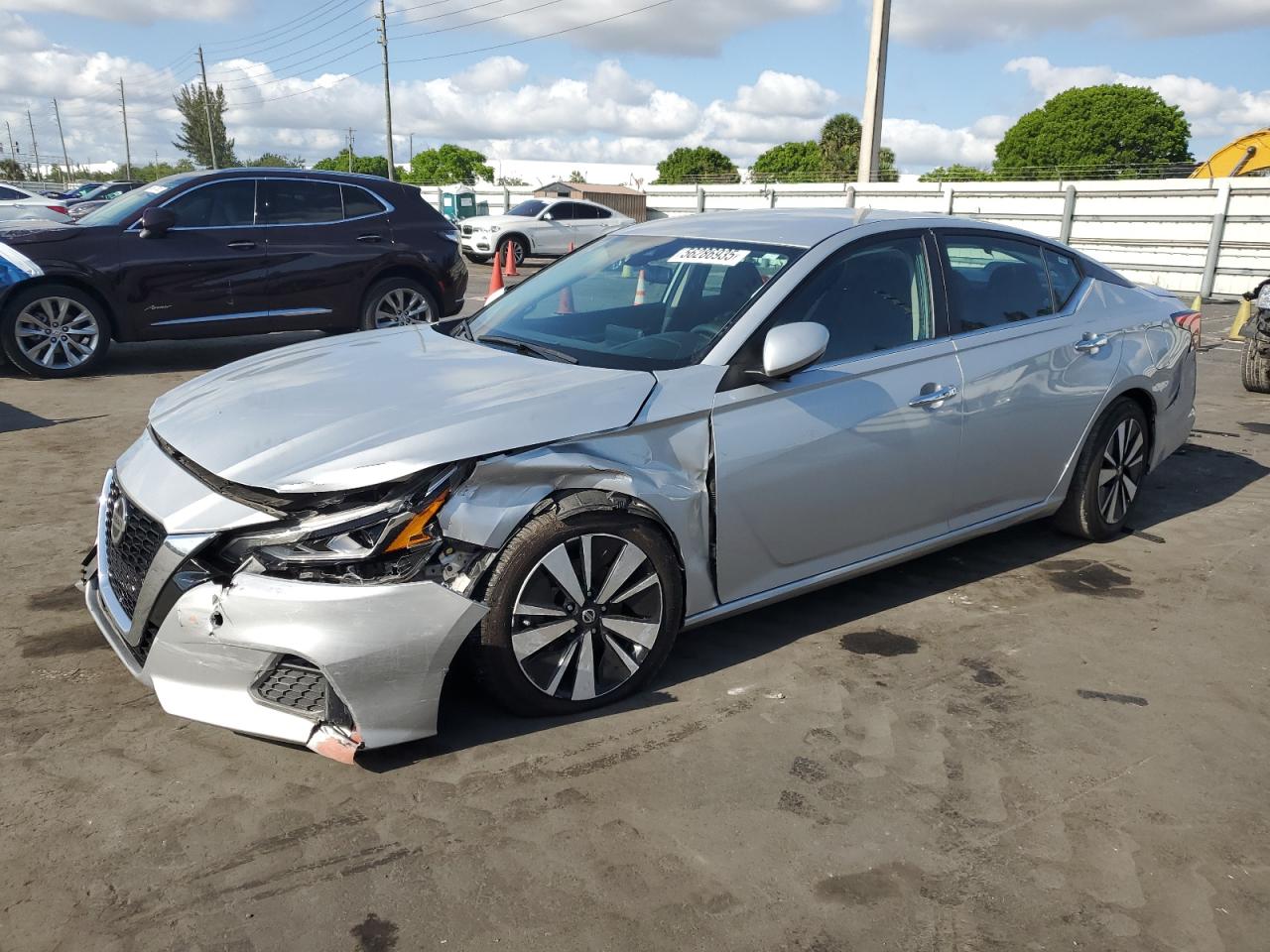 NISSAN ALTIMA SV
