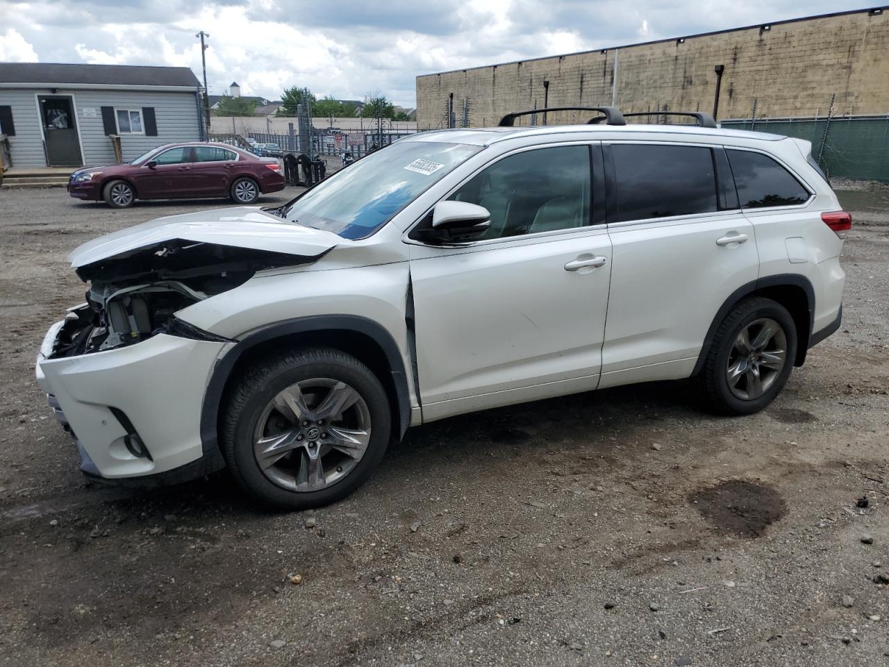 TOYOTA HIGHLANDER LIMITED