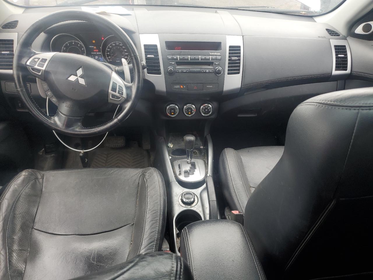 MITSUBISHI OUTLANDER GT